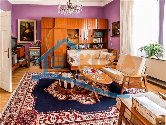 Izdaje se dvoiposoban stan u centru Niša, 70m2
