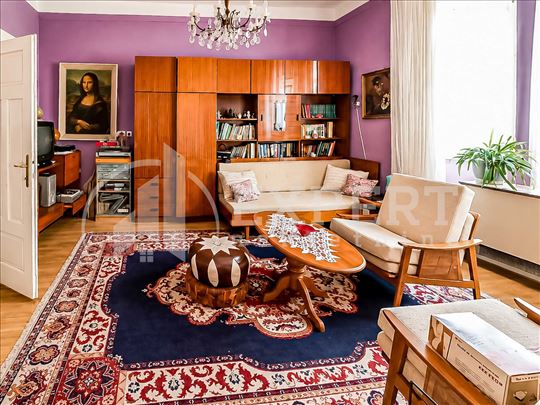Izdaje se dvoiposoban stan u centru Niša, 70m2