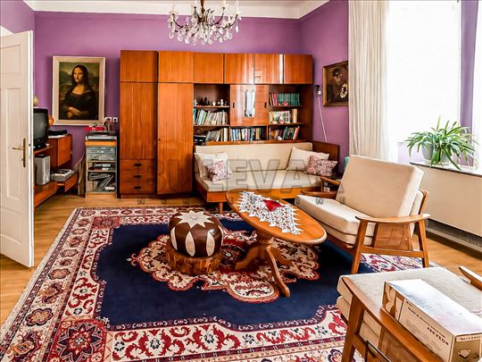 Izdaje se dvoiposoban stan u centru Niša, 70m2
