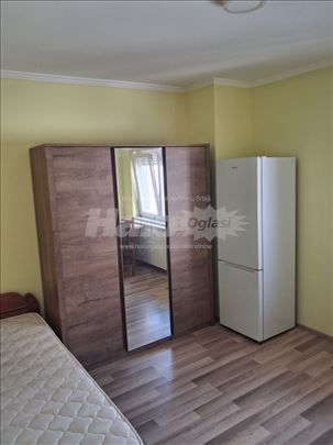 Izdajem sobu na Altini kod Maksija