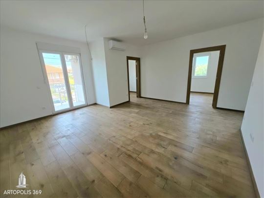 Izuzetna novogradnja, dve spavaće sobe + parking I