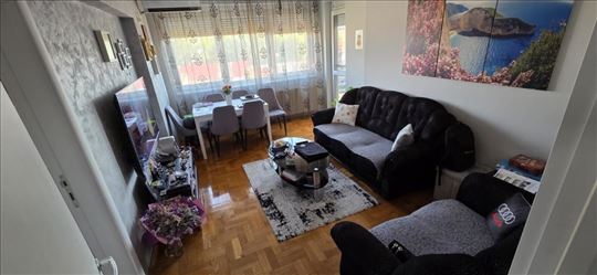 Jednoiposoban stan, Podbara