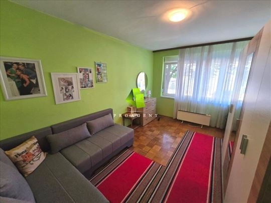 Poslovni prostor na dobroj lokaciji u centru ID#87