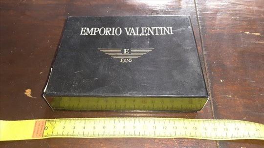 Crna poklon kutija italijanskog brenda Emporio Val