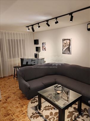 Izdavanje nameštenog stana 80m² LUX