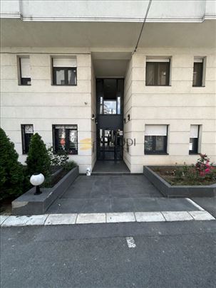 Matice srpske | 47m2 + 17m2 terasa | namešten
