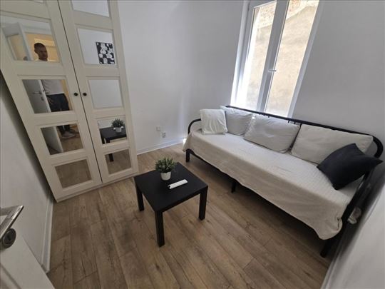 Renoviran stančić u blizini Skadarlije ID#819156