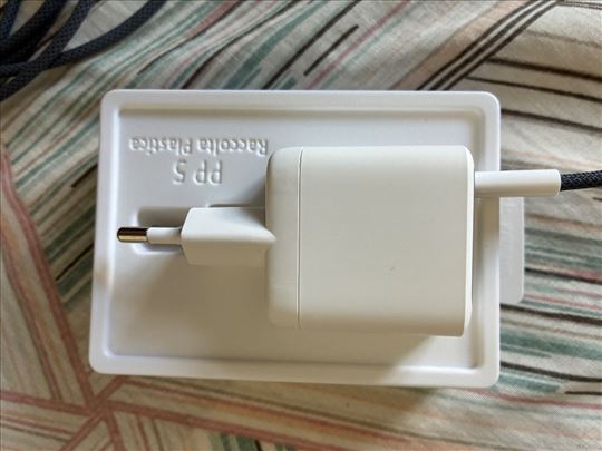 Anker 715 (Nano II 65W) punjač - Beli