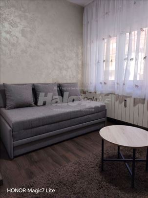 Izdajem stan Lekino brdo,Vozdovac