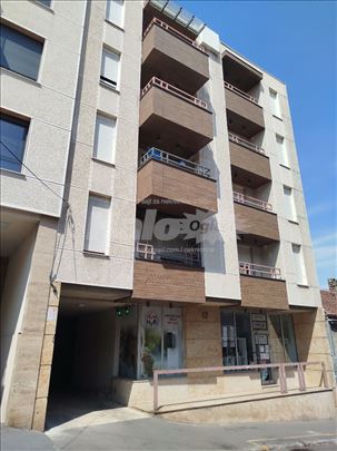JEDINSTVENA prilika-Prodaja trosoban stan 85,58 m2
