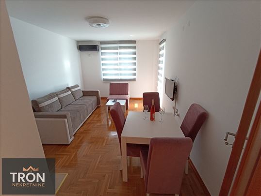 Jednosoban stan kod Osnovne škole 42m2