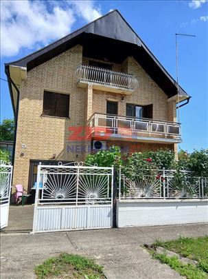Kvalitetna kuća 220 m2 u lepom Mramorku