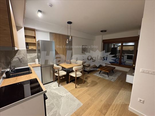 LUX nov stan sa garažom, Kvart 64 N. Beograd