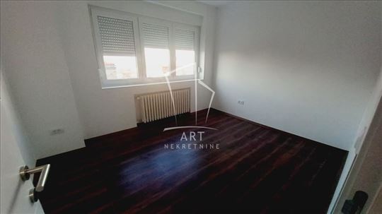 Na odličnoj lokaciji, renoviran ID#9365111