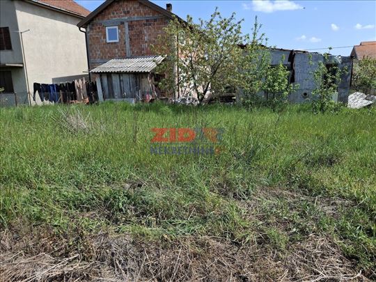 Uknjižen plac u Borči