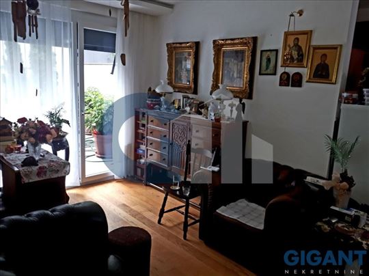 Vračar, dvosoban, 51m2+T , lux