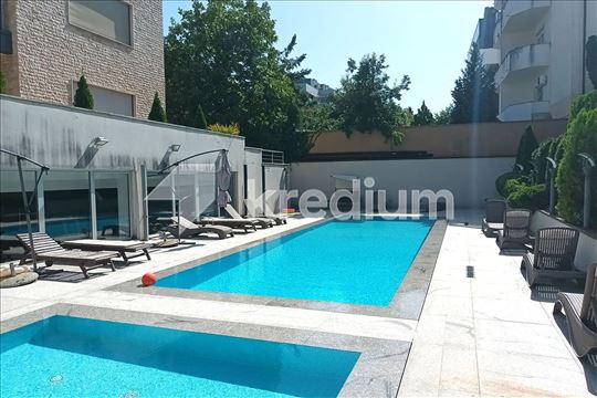Dedinje | Premium, fitnes i bazen
