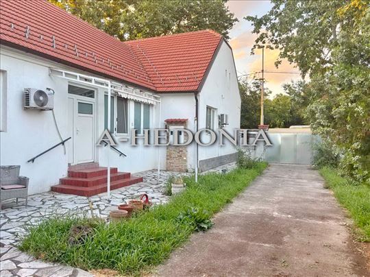 Gornja Varoš, kuća, 4.9 ari plac, adaptibilna