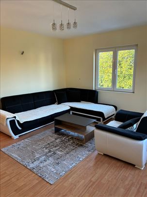 Izdaje se duplex 100 mkv na Barama