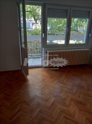 Izdaje se stan na Miljakovcu