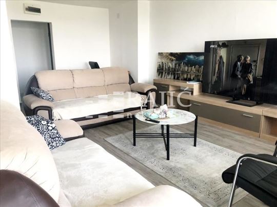 Novi Beograd,Milentija Popovića 81m2,2.5+terasa-pr