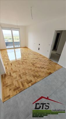 Novo Ledena stena 60m2