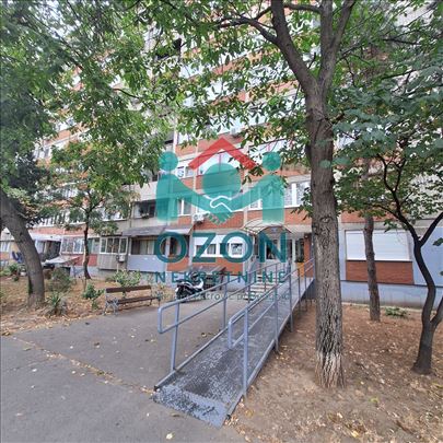 Novo u ponudi, stari Merkator, uknjižen, useljiv