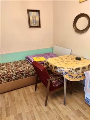 Prodaje se dvosoban stan na Zvezdari 33m2