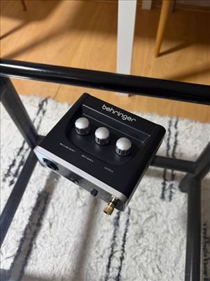sound card behringer um-2