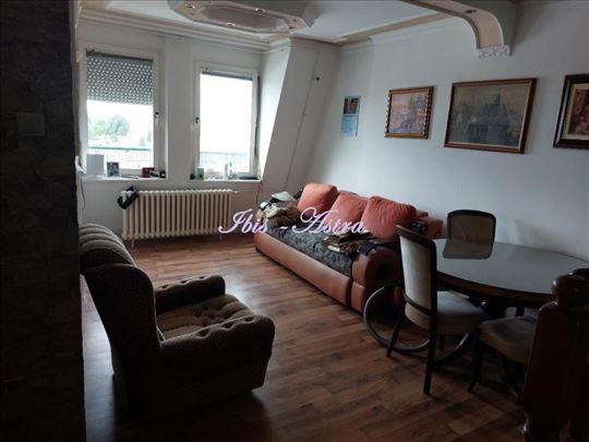 Stan za prodaju Crveni krst ID#899447