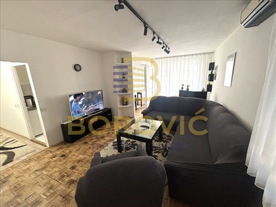 Blok 72, 70m2, namešten