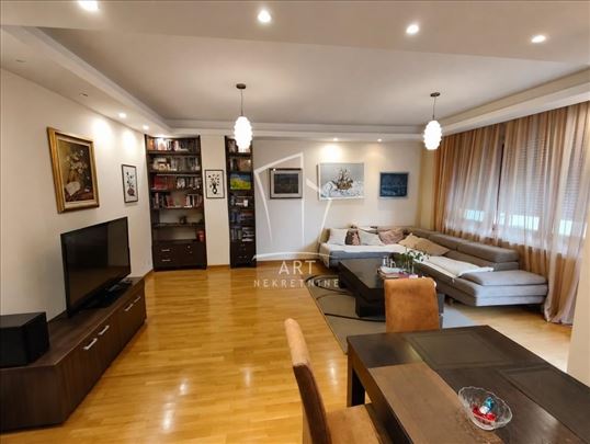 Bulbulder, funkcionalan stan, mereno 120m2 ID#1613
