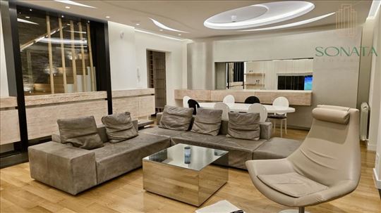 Ekskluzivna 5.0 kuća od 280m2, Jajinci