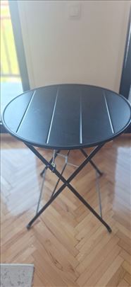 IKEA okrugli metalni sto