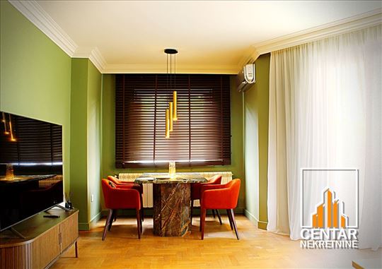 Luksuzan nameštan stan, Luja Pastera, Kragujevac
