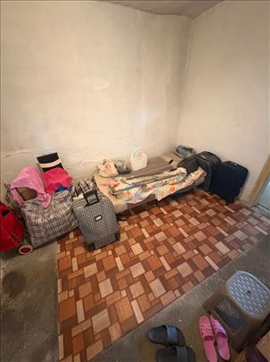 Novi Slankamen kuća 75m2 na placu 753m2 HITNO!