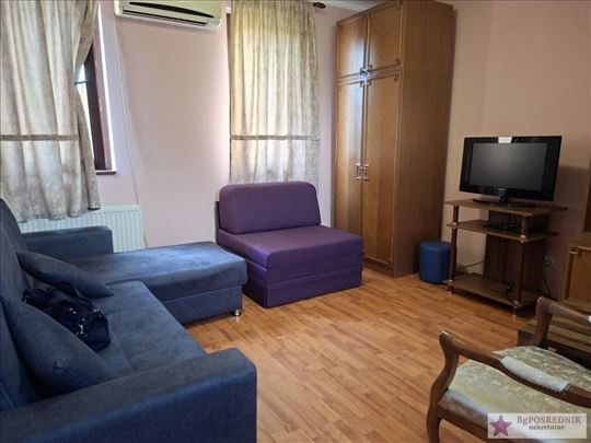 Palilula, Borča, Drinske divizije, 45m2