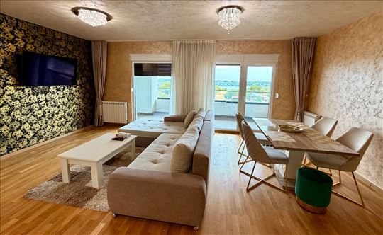 Stari Banovci | 77 m² | Dunav | Garaža | 3 terase