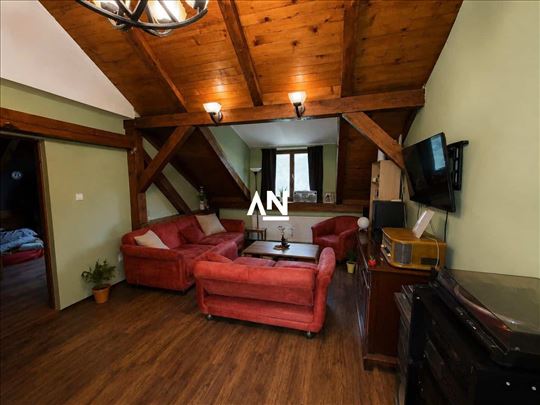 Zemun, Donji grad, Stevana Markovića, 280m2 ID#432