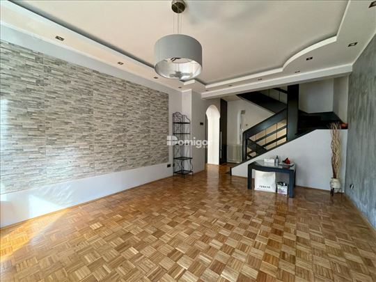 Bežanijska kosa I | 200 m² | Porodična kuća