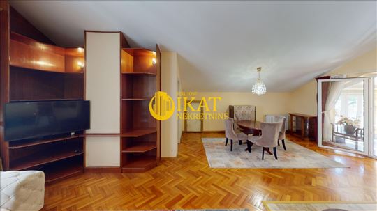 Bulevar oslobođenja 76m2, nadomak Banjičke šume