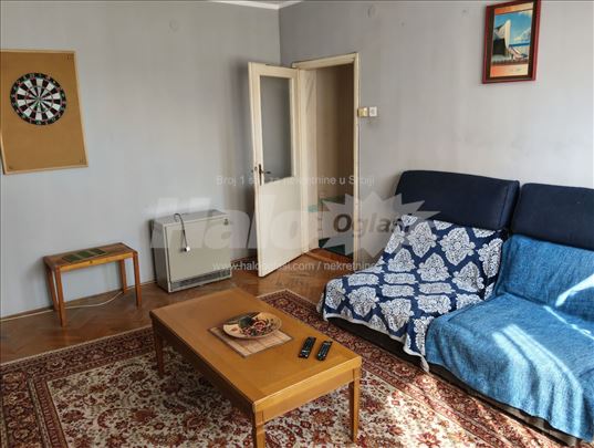Izdajem stan 2.0 od 50m2 Karaburma