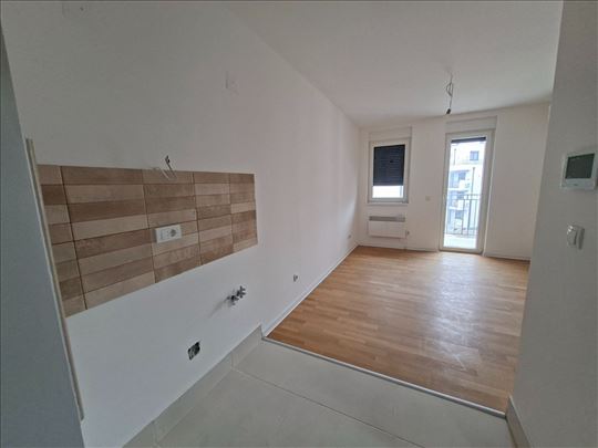Jednosoban stan u zatvorenom kompleksu 31,20m2