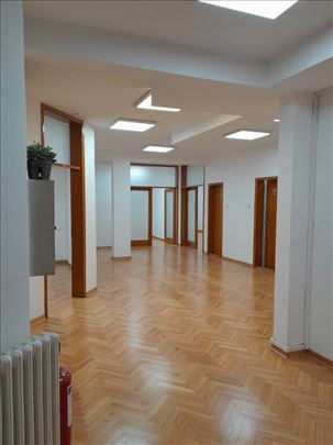 Knez Mihailova, 180m2, 7 kancelarija, ID:11025-1