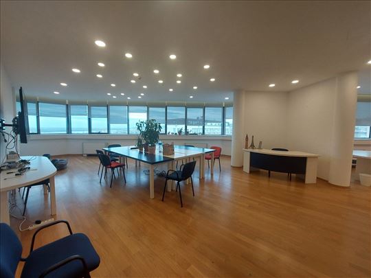 Knez Mihajlova, pp u poslovnoj zgradi ID 13659-1
