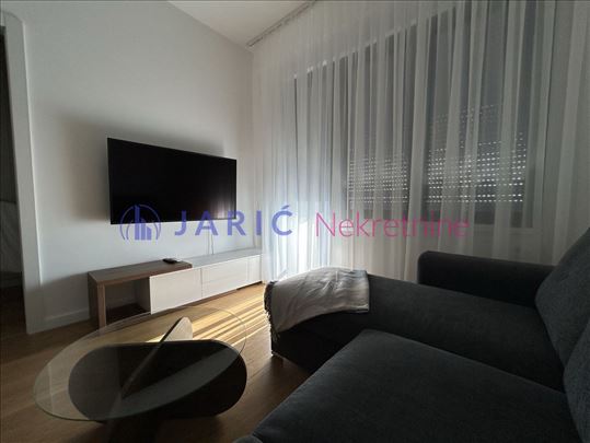 Lastavica LUX 45m2 + Garaža,sa pogledom na Savu!