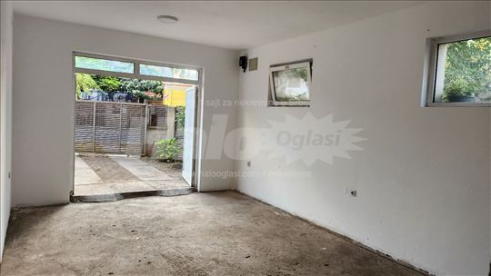 Magacin - garaža 30m2