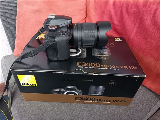 Nikon D3400 sa objektivom 18-105