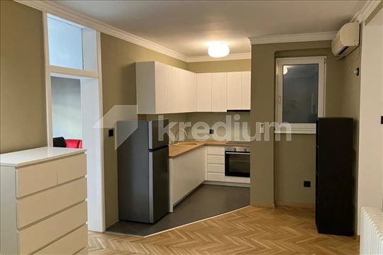 Njegoševa 01 | Vračar | Slavija | Renoviran stan