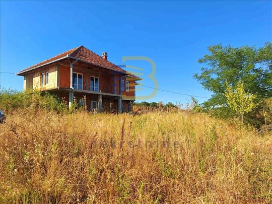 Ub-Tulari, 120m2+400m2, 1200 ari, retko u ponudi